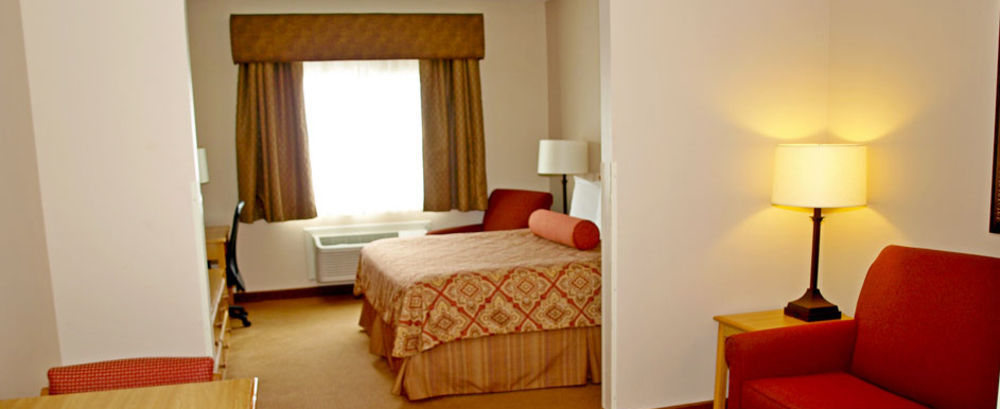 Savanna Inn & Suites المظهر الخارجي الصورة